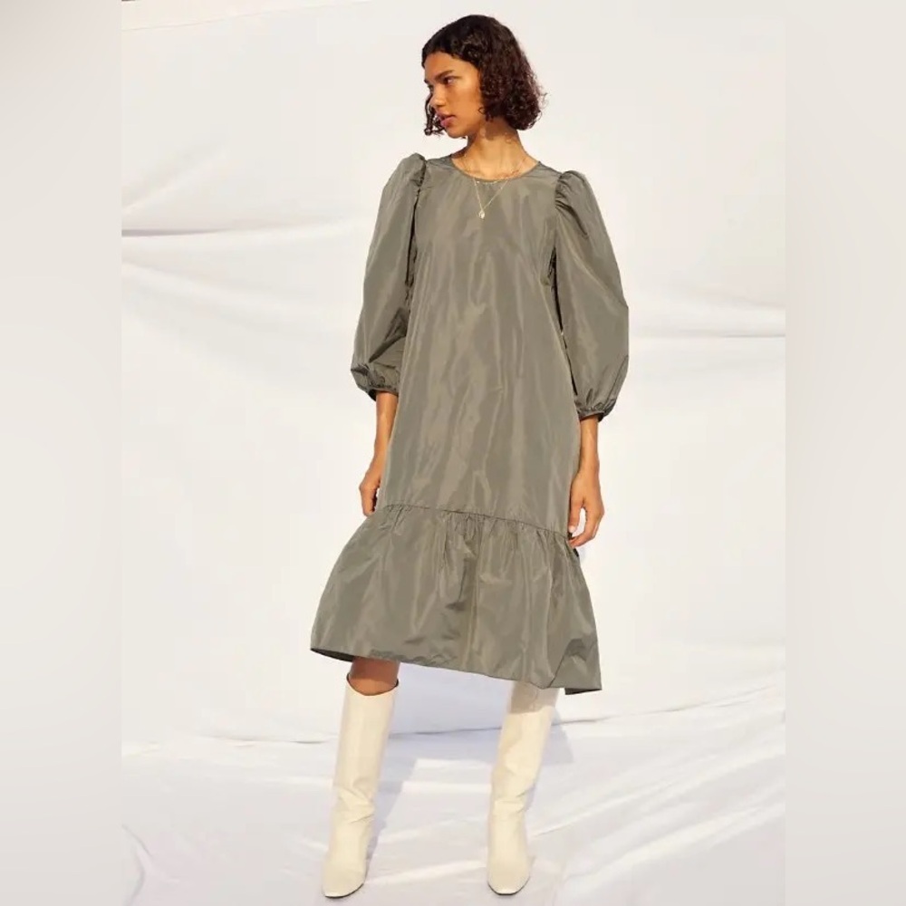 Aritzia Wilfred Sedona parachute Dress